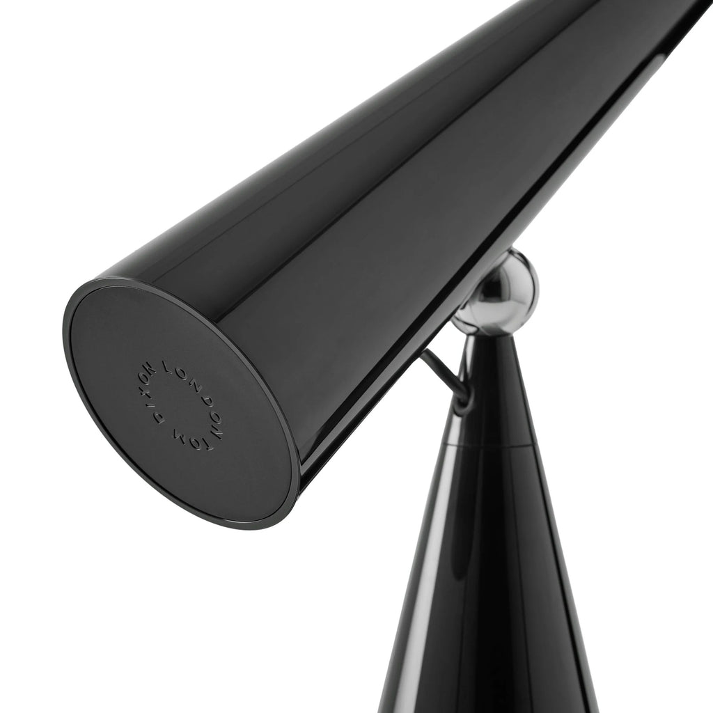 Pose Task Light LED