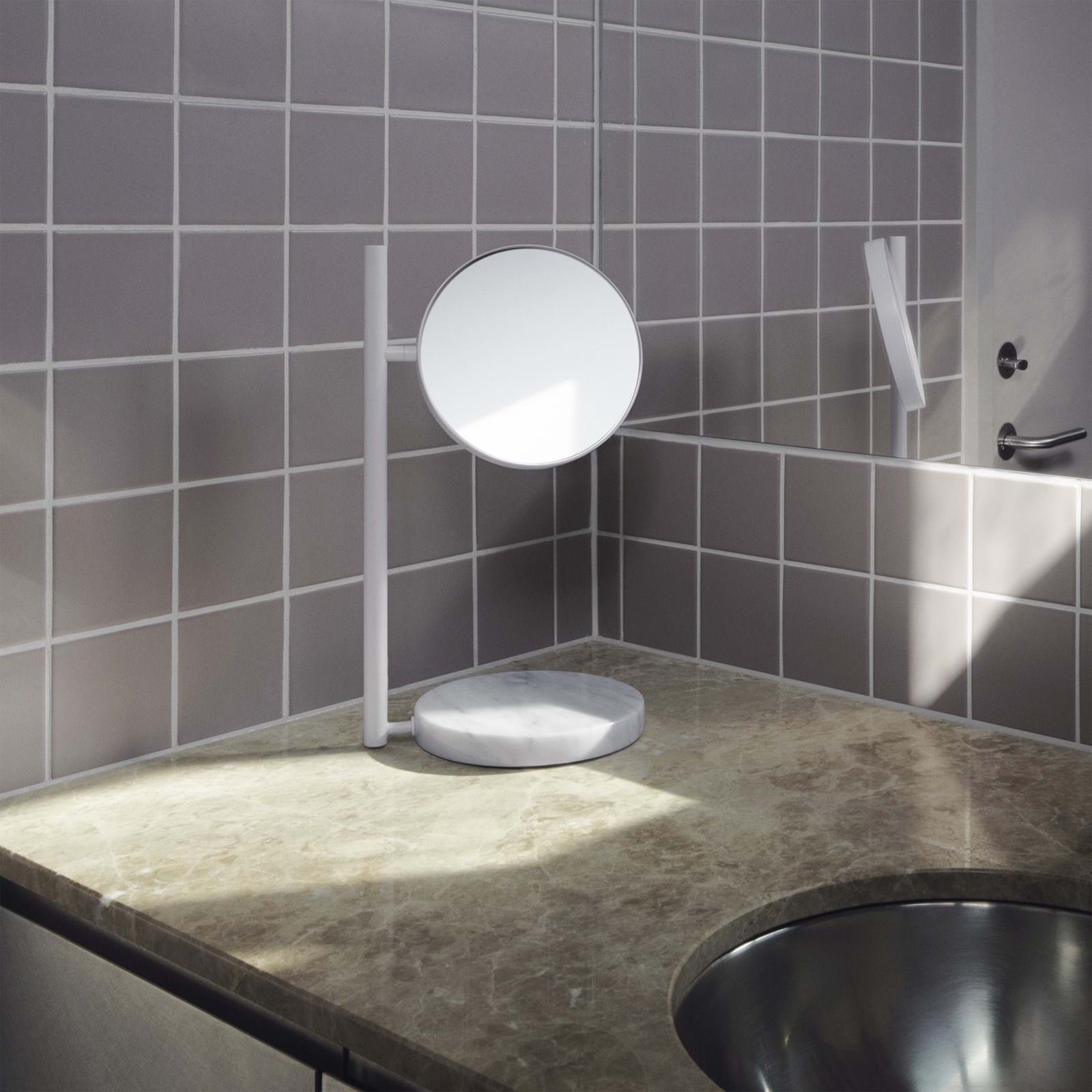 Pose Mirror från Vålamagasinet Speglar, Normann Copenhagen, Image-5