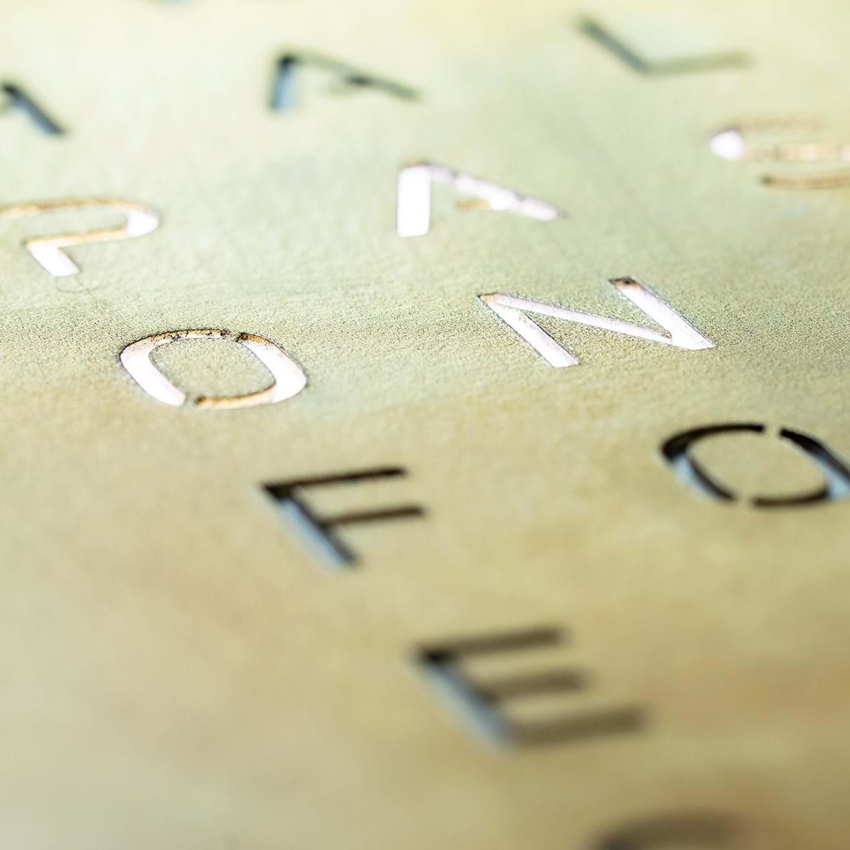 Earth 45 Creator's Edition från Vålamagasinet Klockor, Qlocktwo, Image-2