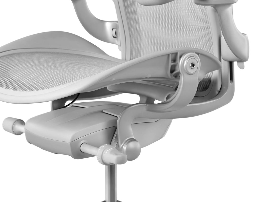 Aeron Re-Mastered Mineral/Blankpolerat från Vålamagasinet Skrivbordsstolar, Herman Miller, Image-5