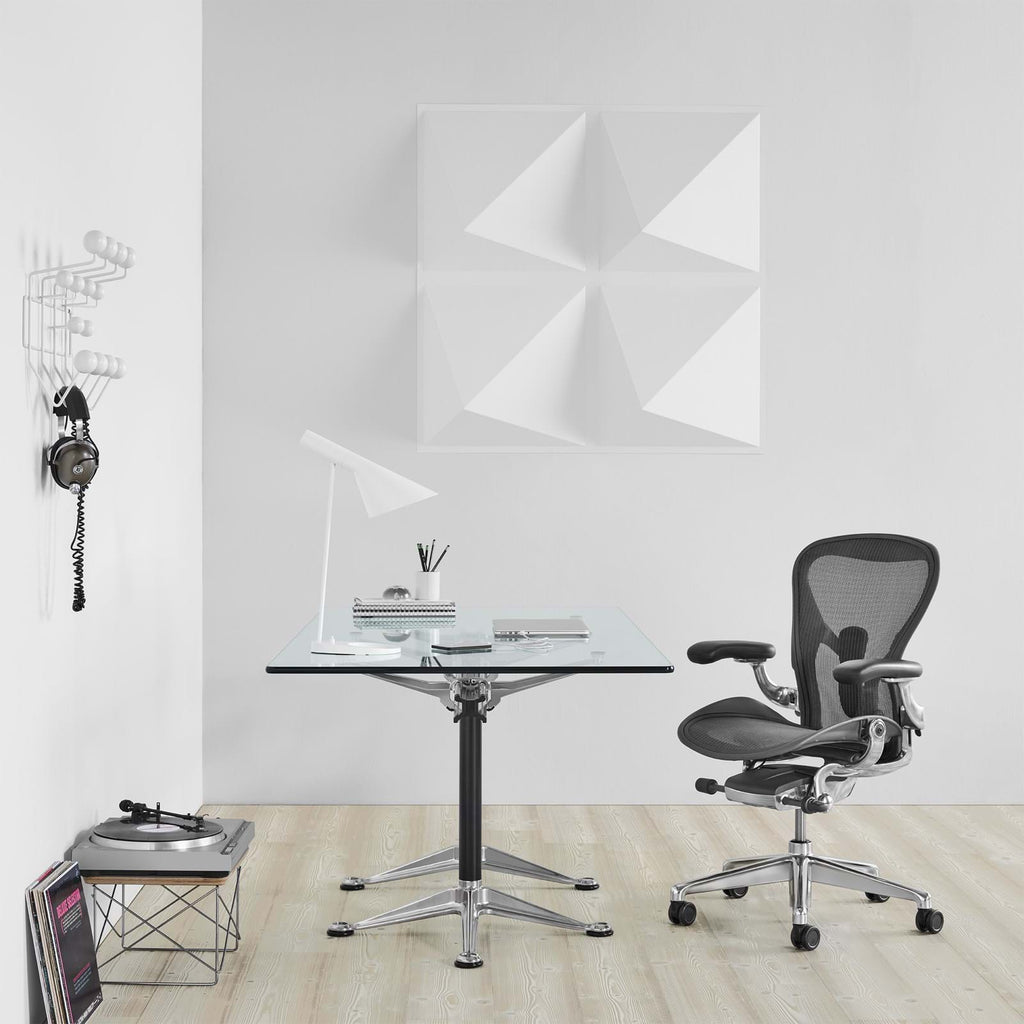 Aeron Re-Mastered Grafitsvart från Vålamagasinet Skrivbordsstolar, Herman Miller, Image-4
