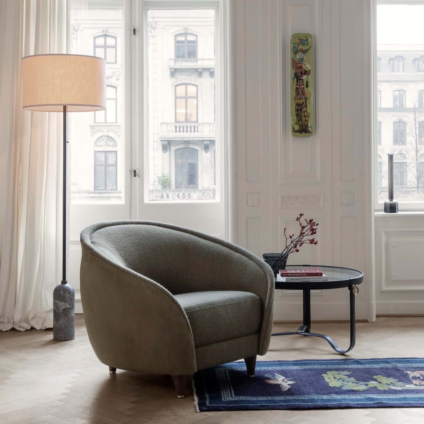 Revers Lounge Chair Fully Upholstered från Vålamagasinet Fåtöljer, Gubi, Image-2