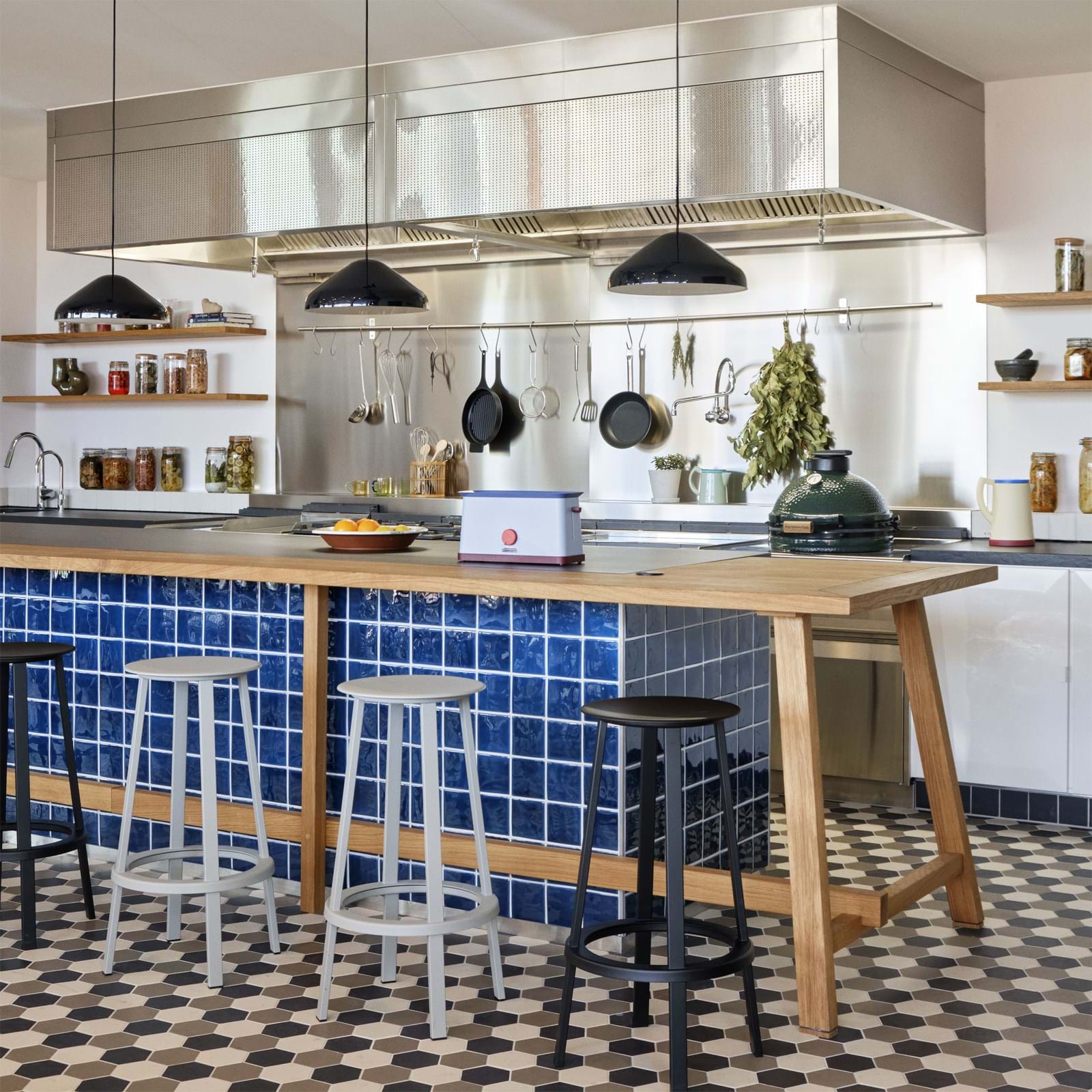 Revolver Bar Stool High från Vålamagasinet Barstolar, HAY, Image-2