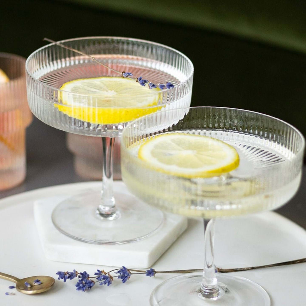 Ripple Champagne Saucers Set Of 2 från Vålamagasinet Tallrikar och glas, Ferm Living, Image-5