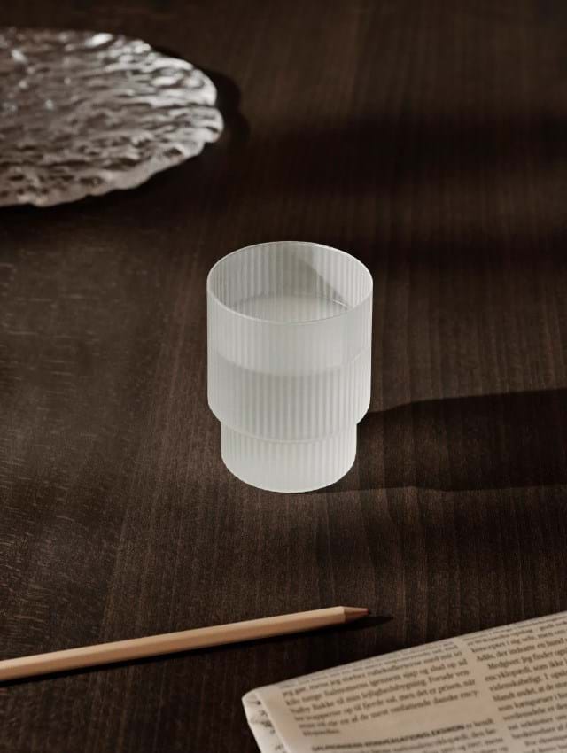 Ripple Glasses Set Of 4 från Vålamagasinet Tallrikar och glas, Ferm Living, Image-5