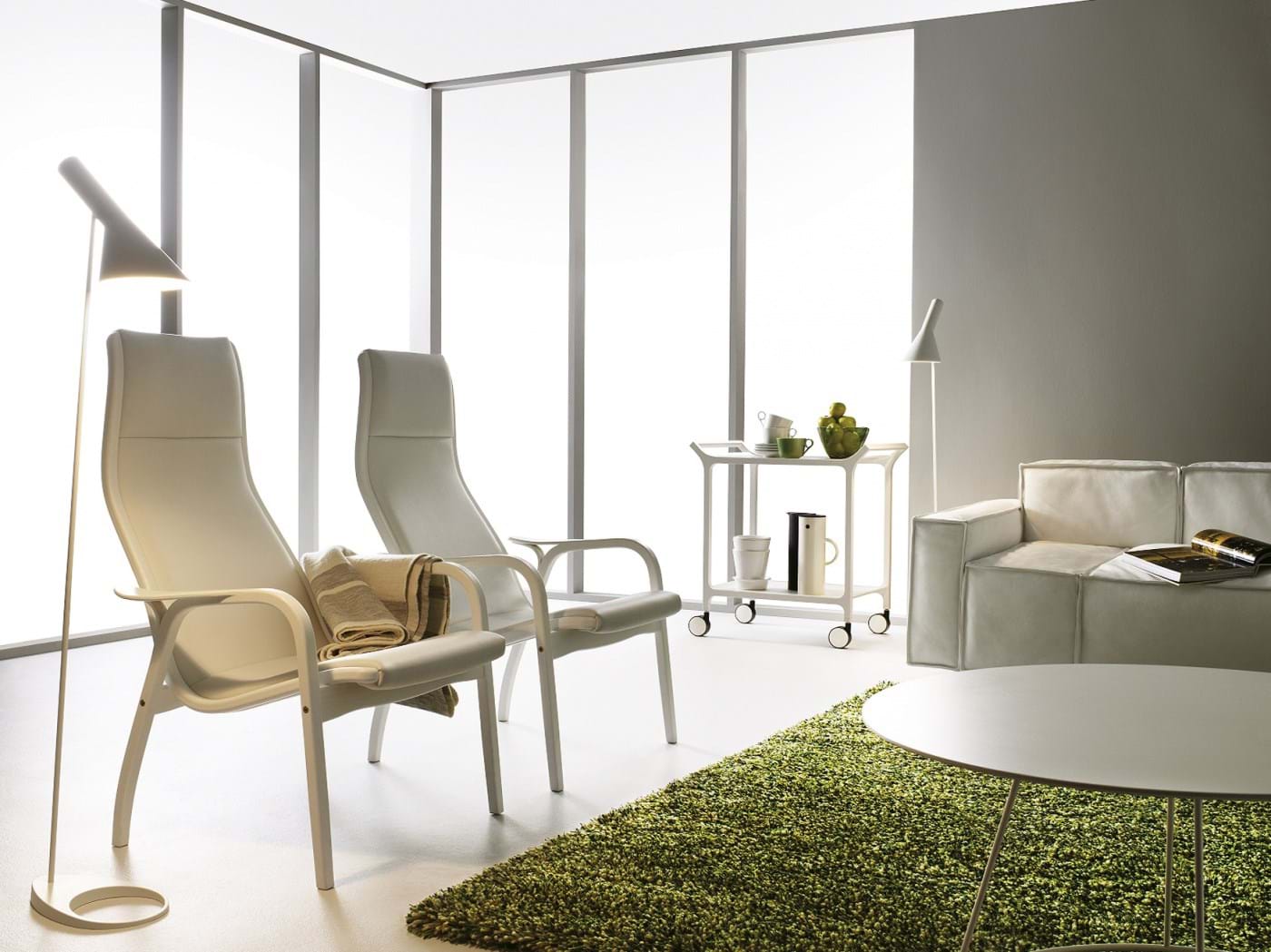 Lamino Fåtölj Bok Vitlaserad från Vålamagasinet Fåtöljer, Swedese, Image-2