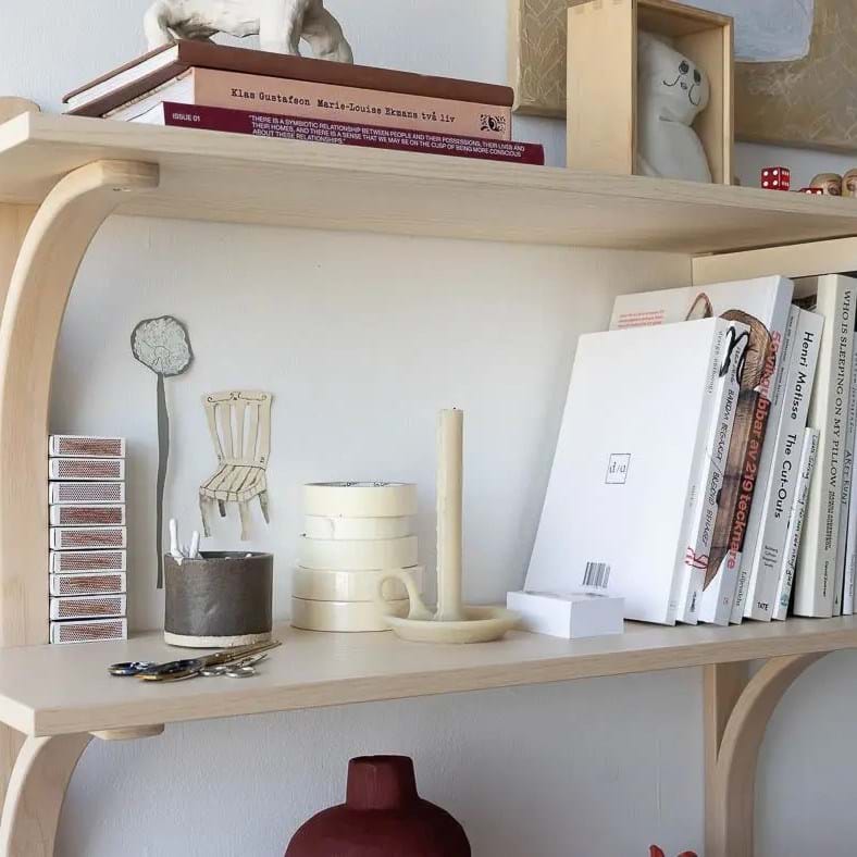 Levi Hylla 90 cm 3 Hyllplan från Vålamagasinet Hyllor, Swedese, Image-4