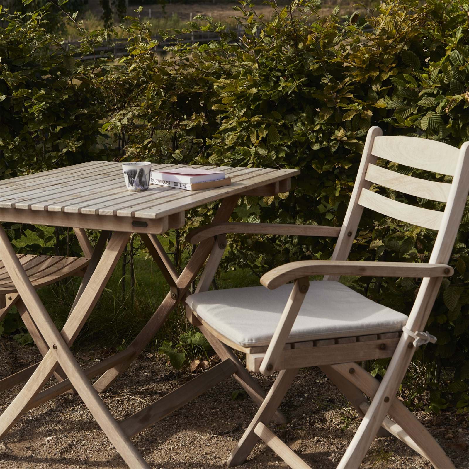 Selandia Table 75 cm från Vålamagasinet Matbord utemöbler, Skagerak, Image-3