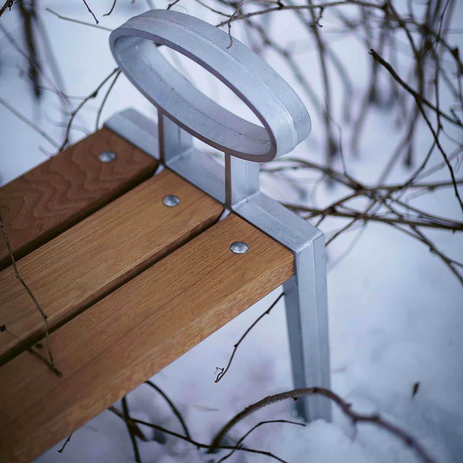 Skillinge Bänk från Vålamagasinet Pallar och bänkar utemöbler, Byarums Bruk, Image-2