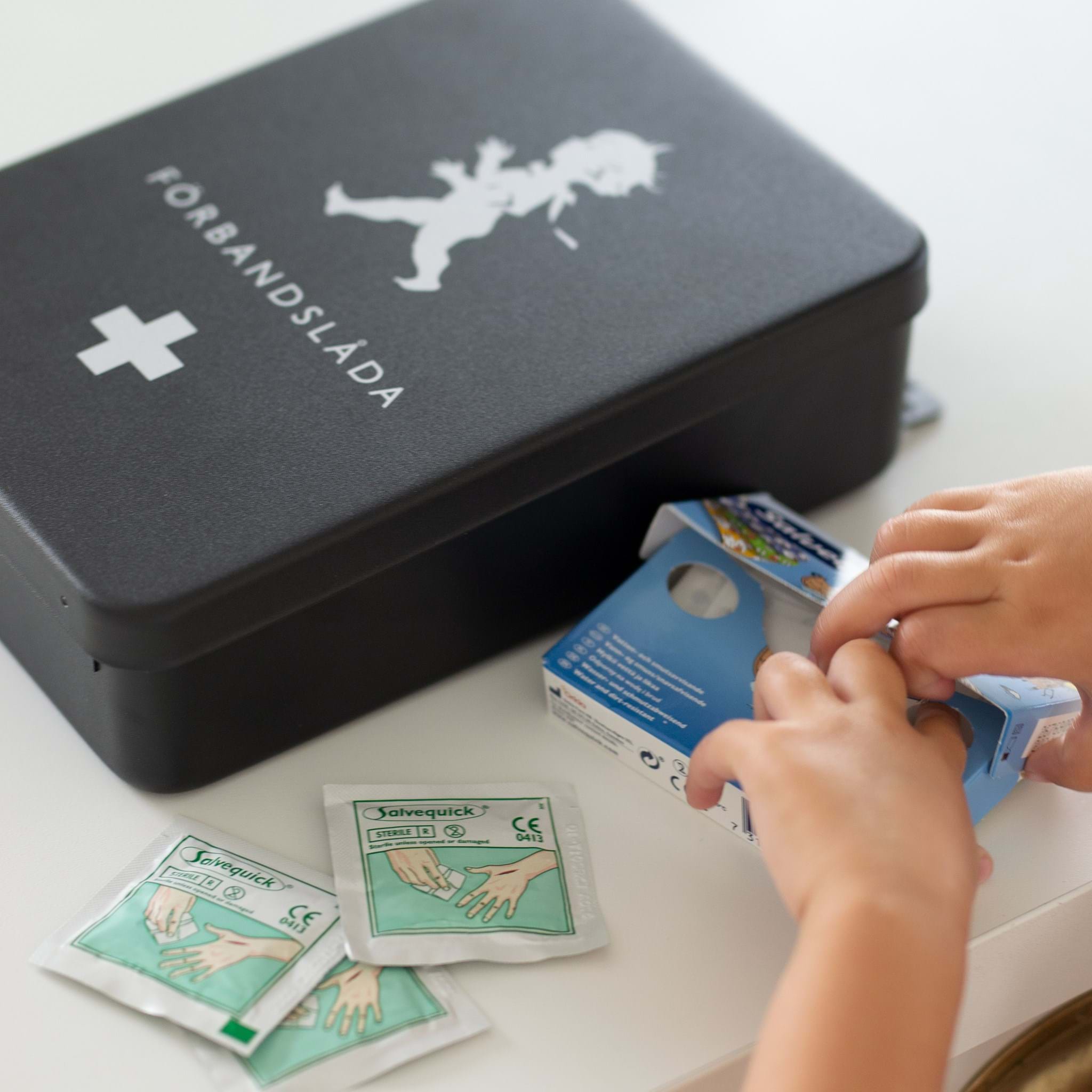 Solstickan Förbandslåda från Vålamagasinet Småförvaring, Solstickan, Image-4