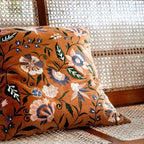 Suri Velvet Cushion Cover 50x50 från Vålamagasinet Prydnadskuddar, Chhatwal & Jonsson, Image-2