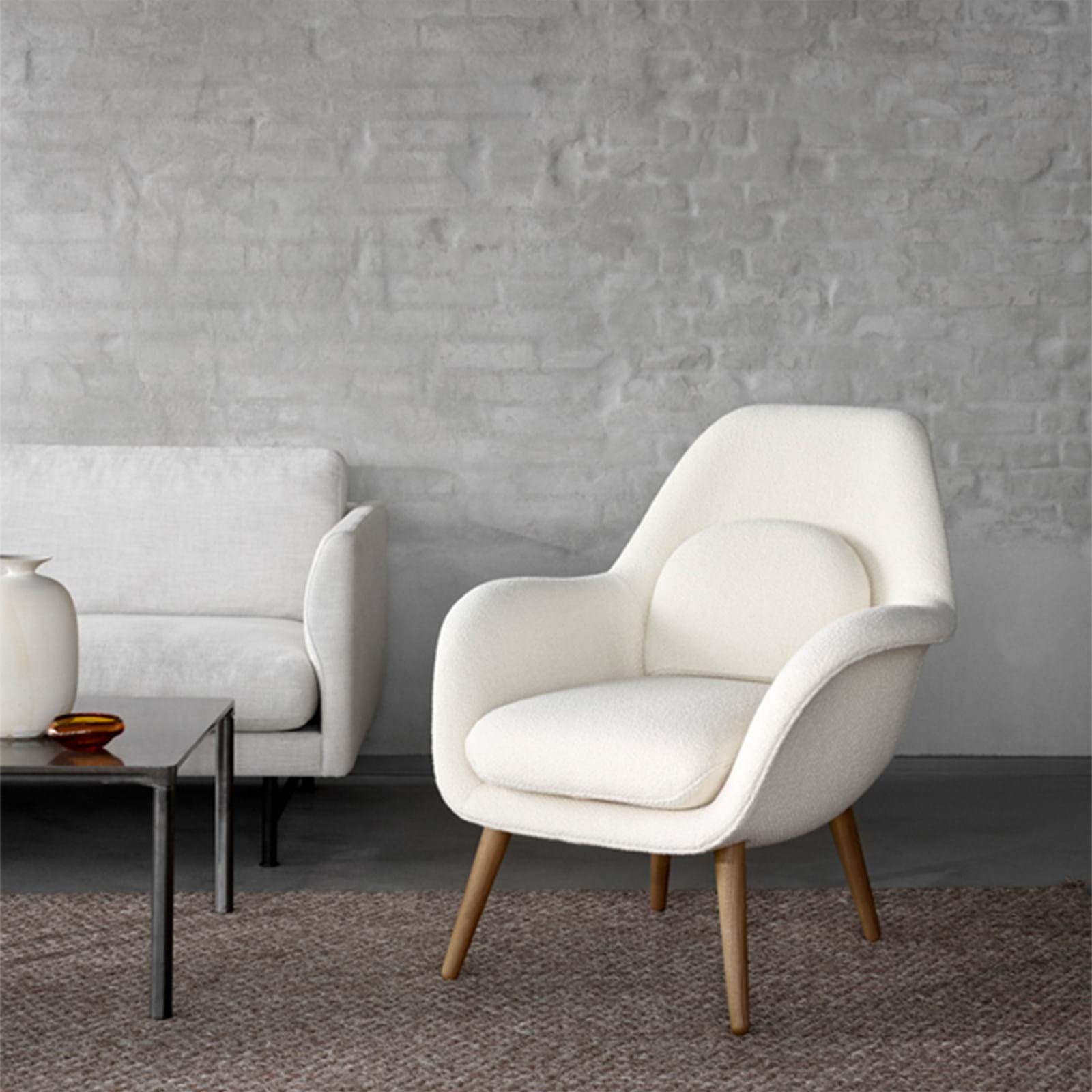 Swoon Lounge Petite Wood Base från Vålamagasinet Fåtöljer, Fredericia, Image-3