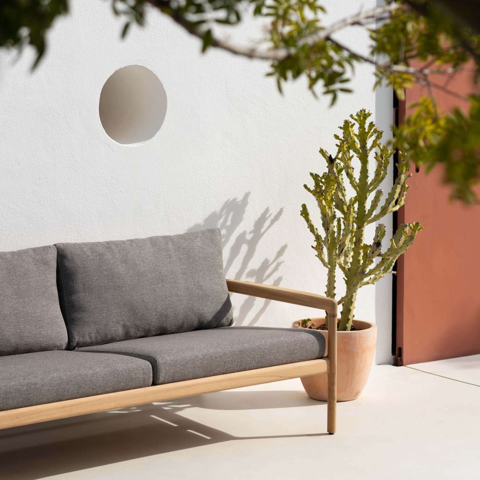 Jack Outdoor Sofa 180 cm från Vålamagasinet Soffor och fåtöljer utemöbler, Ethnicraft, Image-2