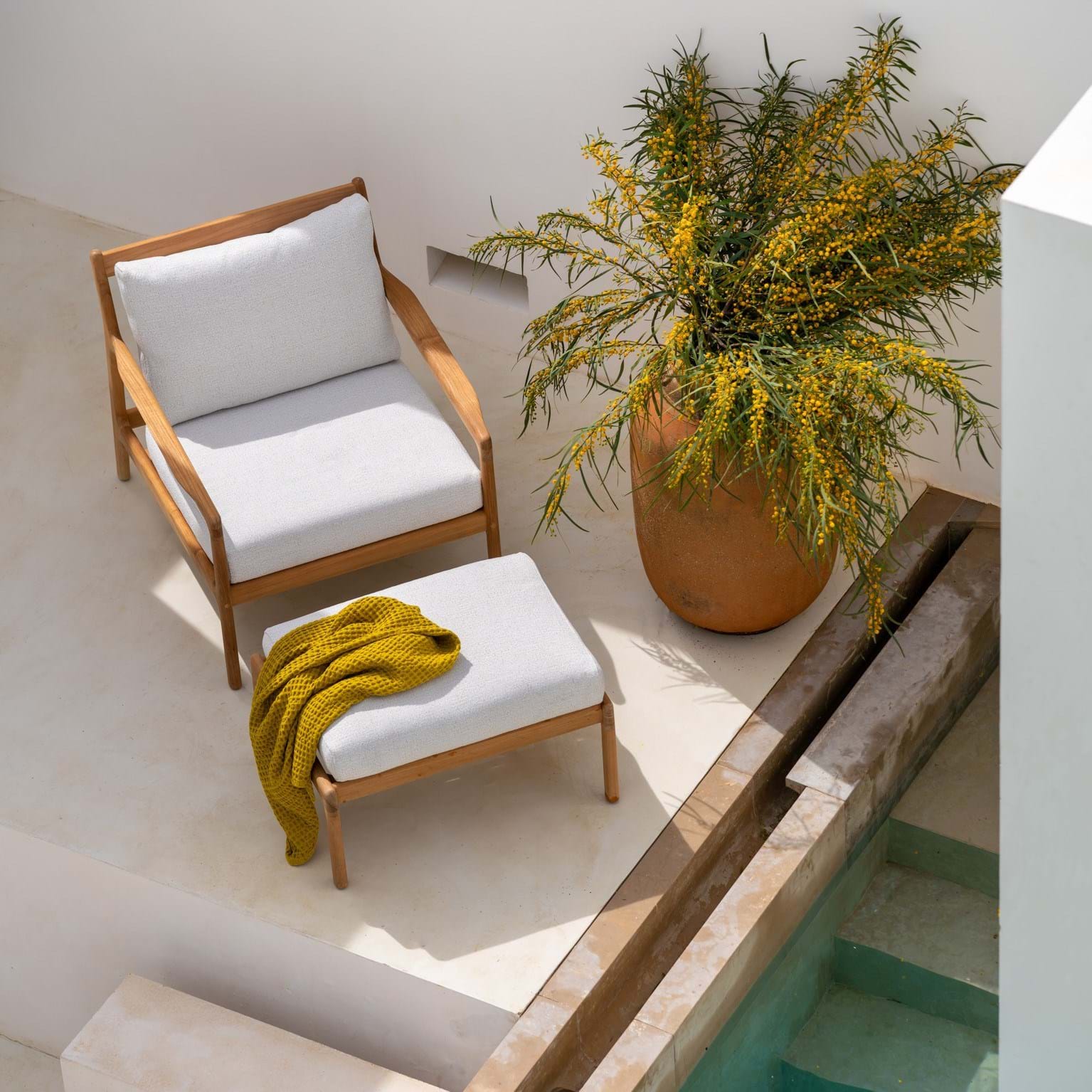 Jack Outdoor Footstool från Vålamagasinet Pallar och bänkar utemöbler, Ethnicraft, Image-5