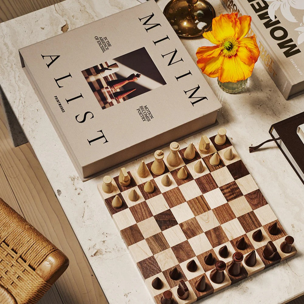 The Minimalist Wood Chess