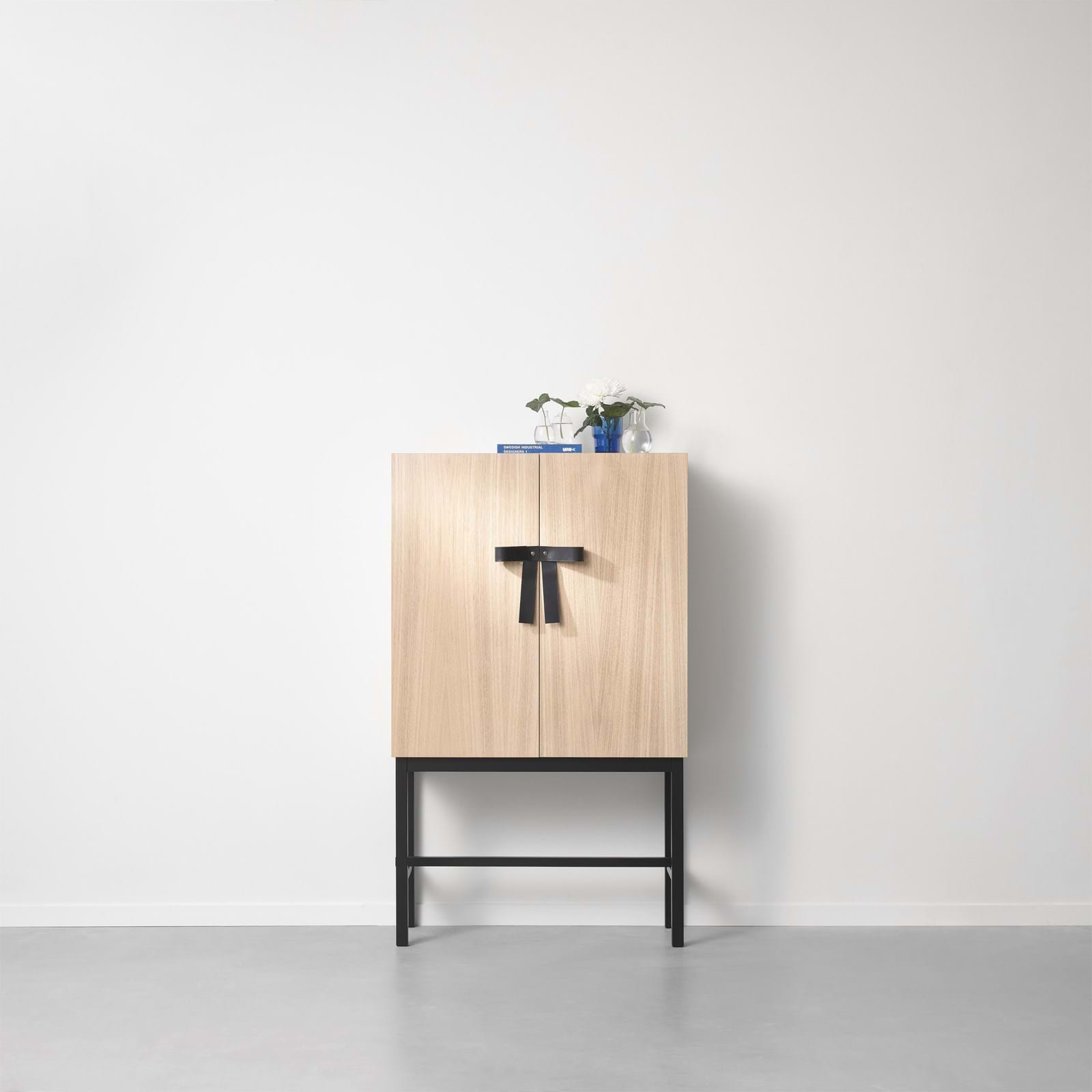 The Bow Cabinet från Vålamagasinet Skåp och vitrinskåp, A2 Designers, Image-3