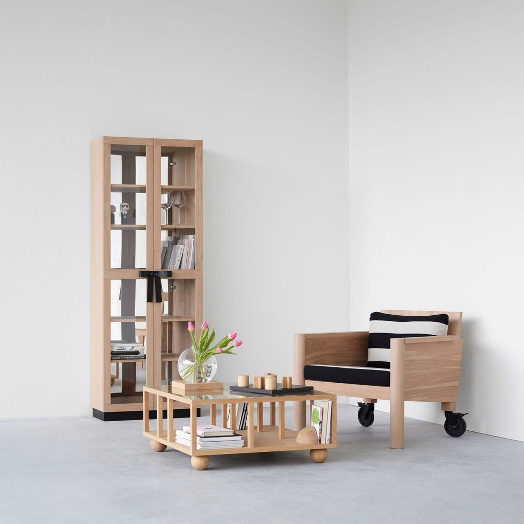 The Bow Vitrin Cabinet från Vålamagasinet Skåp och vitrinskåp, A2 Designers, Image-3