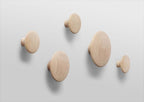 The Dots Set Of 5 Wood från Vålamagasinet Galgar och hängare, Muuto, Image-2