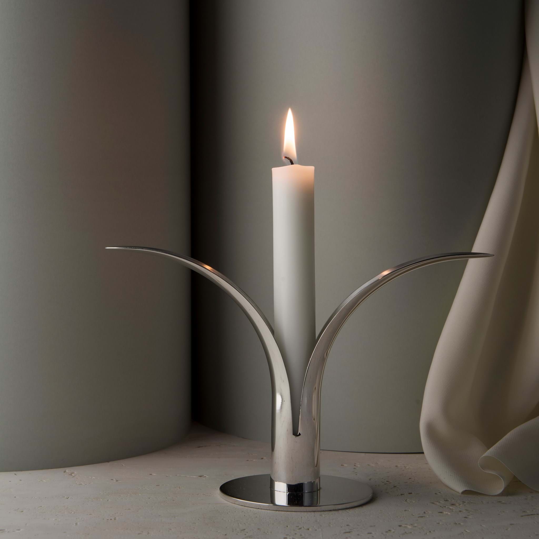 The Lily Candleholder från Vålamagasinet Ljusstakar och ljuslyktor, Skultuna, Image-2