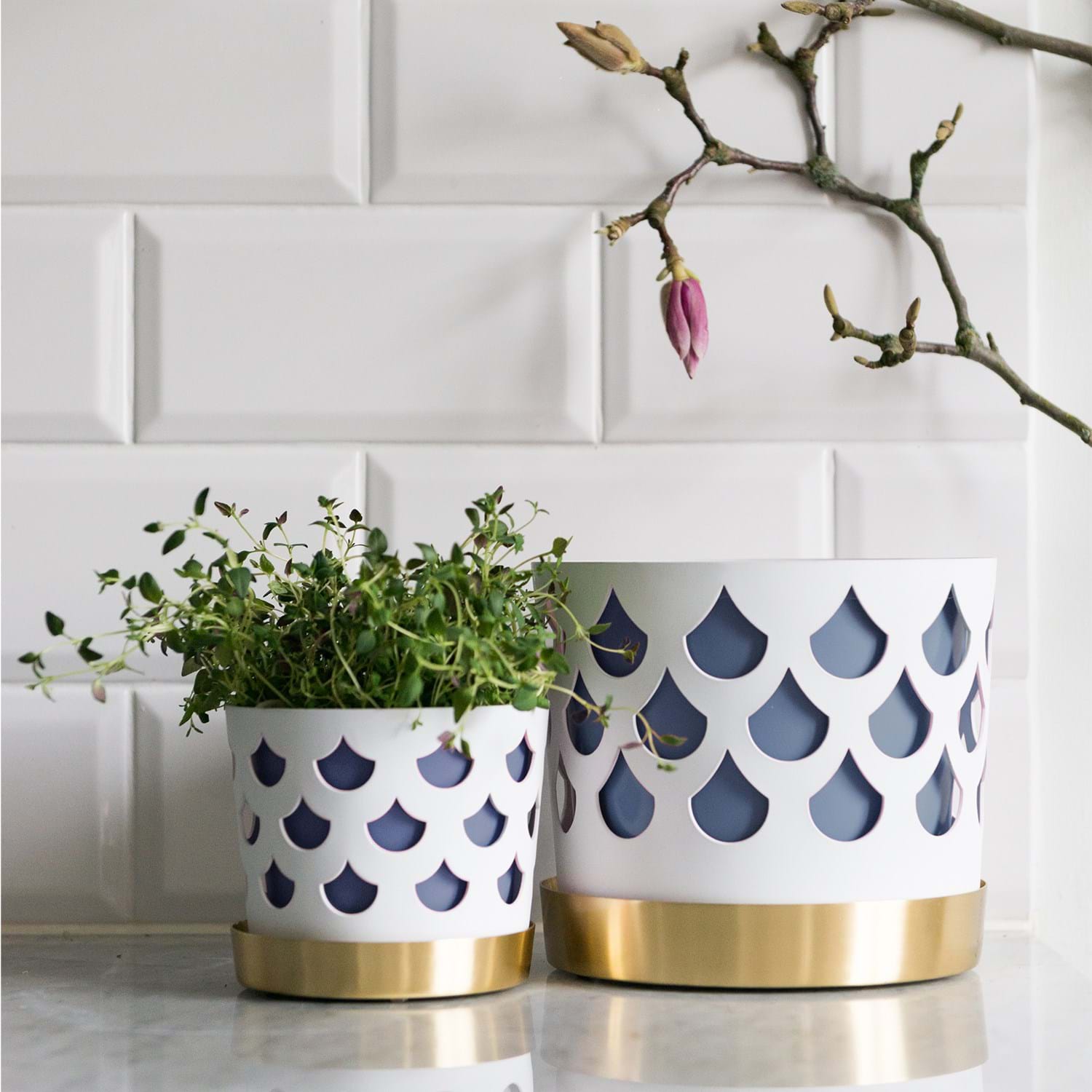 Trio Drop Medium från Vålamagasinet Krukor och vaser, Klong, Image-2