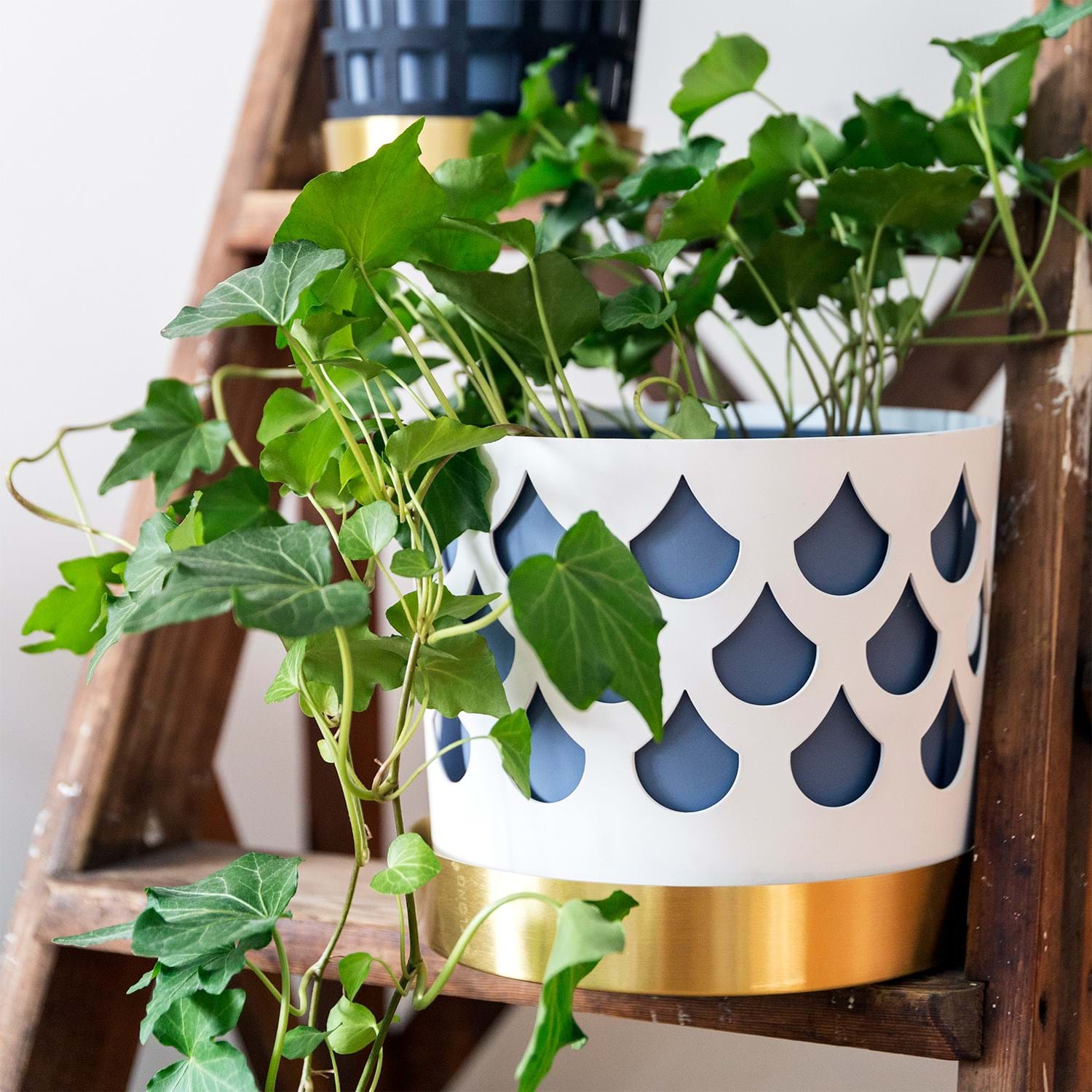 Trio Drop Medium från Vålamagasinet Krukor och vaser, Klong, Image-3