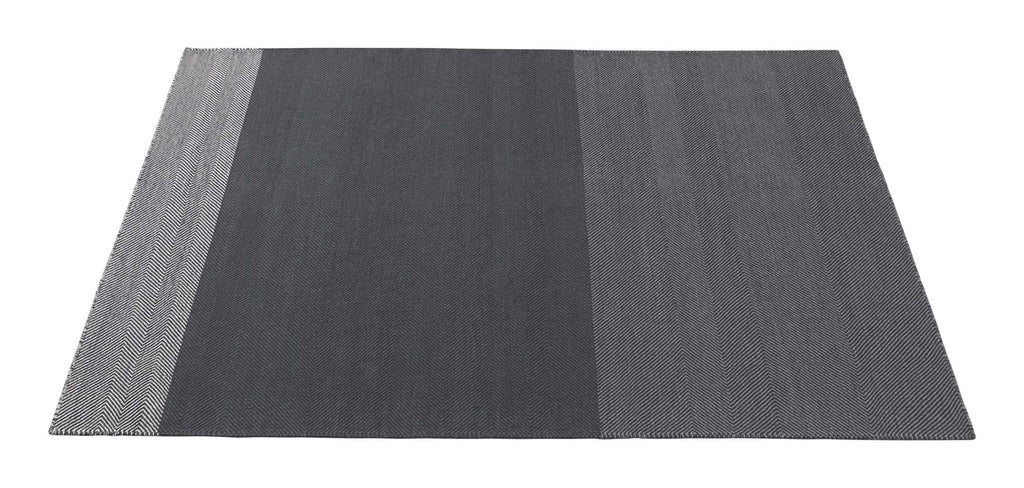 Varjo Rug 170x240 cm från Vålamagasinet Ullmattor, Muuto, Image-1