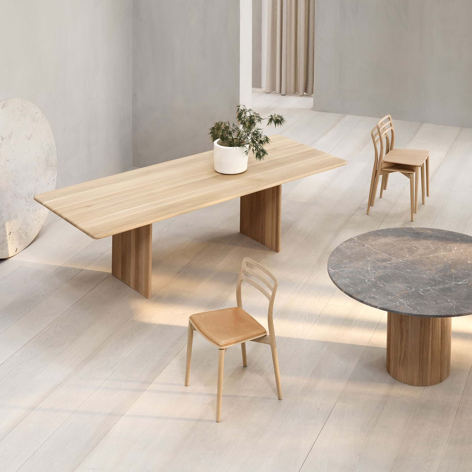 Vipp 494 Cabin Runt Bord från Vålamagasinet Matbord, Vipp, Image-2