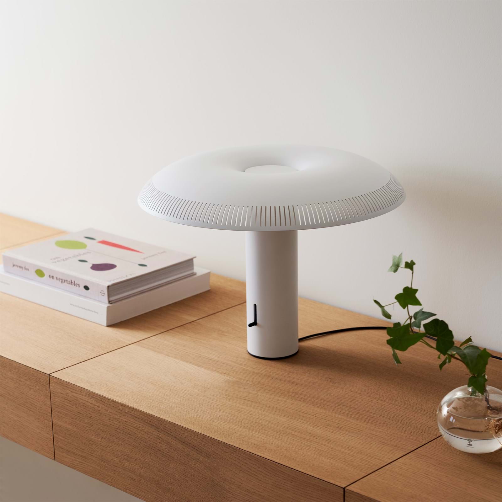 W203 Ilumina Table Lamp från Vålamagasinet Bordslampor, Wästberg, Image-2