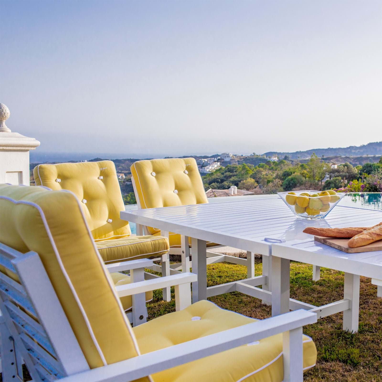 Fri Form Fåtölj från Vålamagasinet Soffor och fåtöljer utemöbler, Fri Form, Image-5