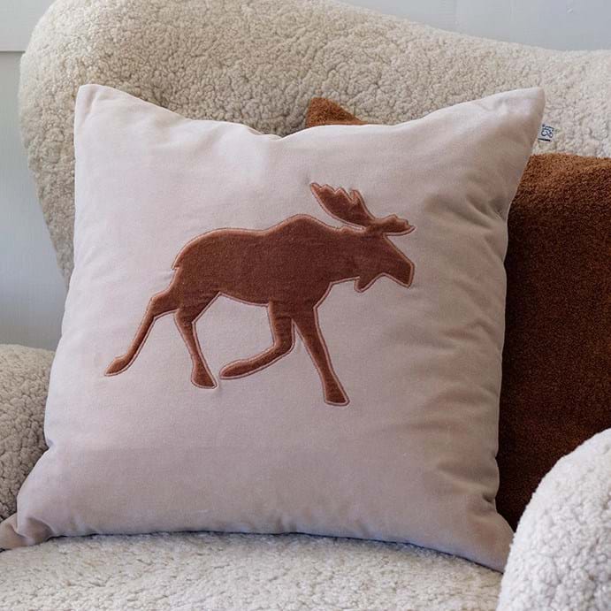 Moose Cushion Cover 50x50 cm från Vålamagasinet Prydnadskuddar, Chhatwal & Jonsson, Image-2