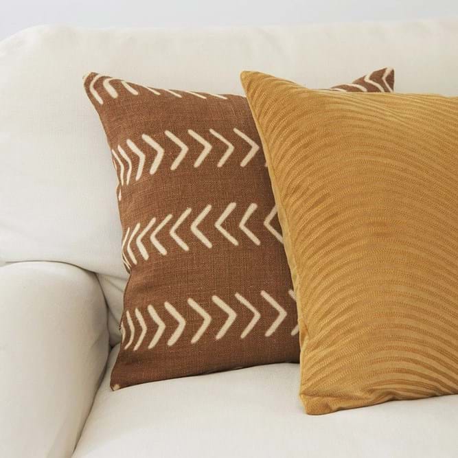 Kunal Velvet Kuddfodral 50x50 från Vålamagasinet Prydnadskuddar, Chhatwal & Jonsson, Image-2