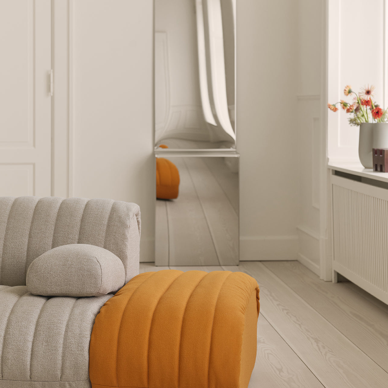 Pleat Mirror