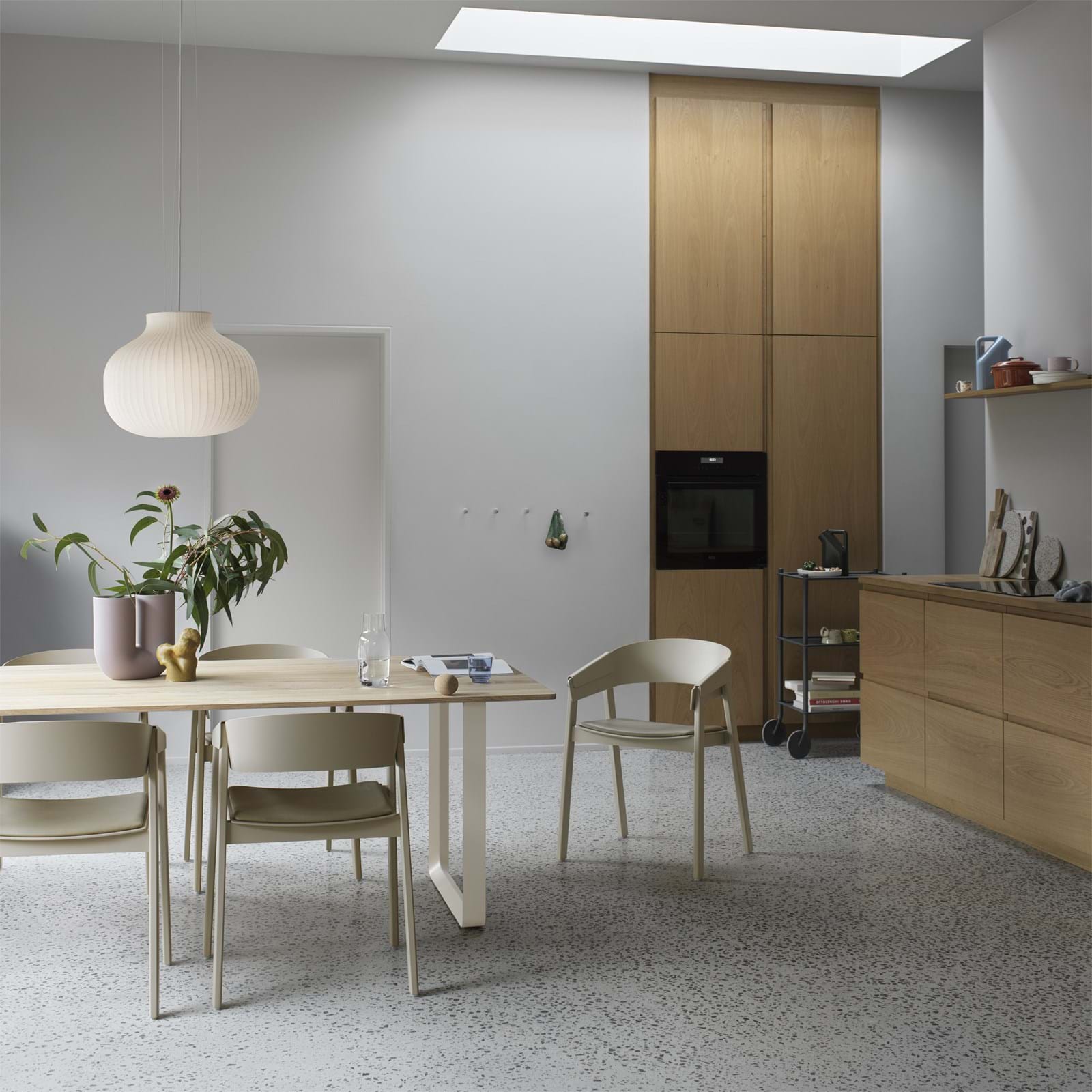 Cover Armchair från Vålamagasinet Matstolar, Muuto, Image-2