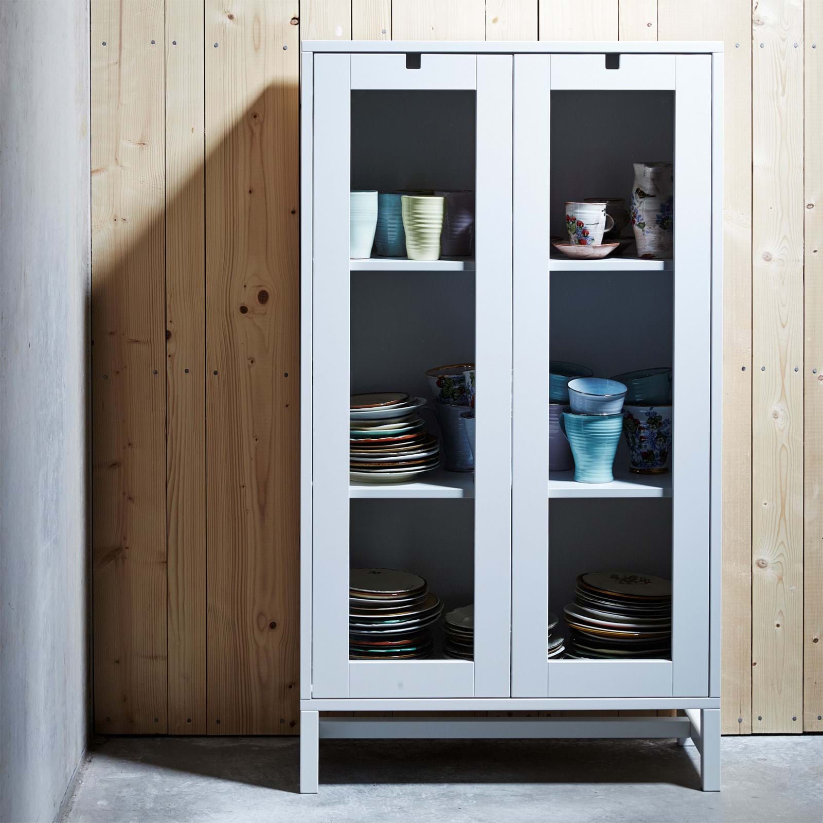 Falsterbo Vitrinskåp 127 cm - Vit från Vålamagasinet Skåp och vitrinskåp, Mavis, Image-3