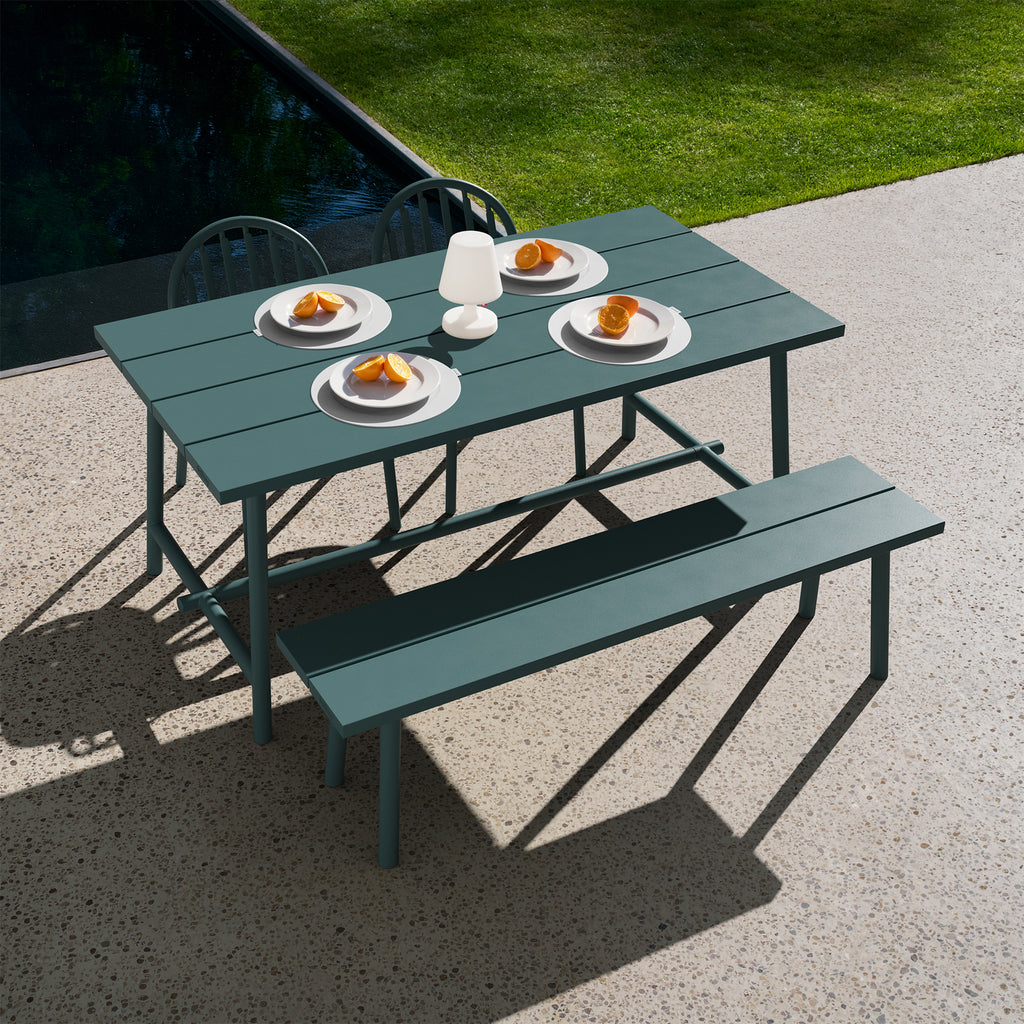 Freds Medium Table