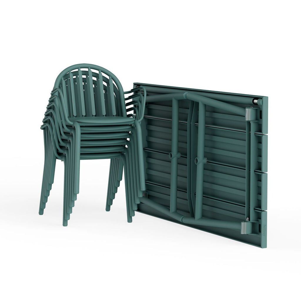 Freds Medium Table