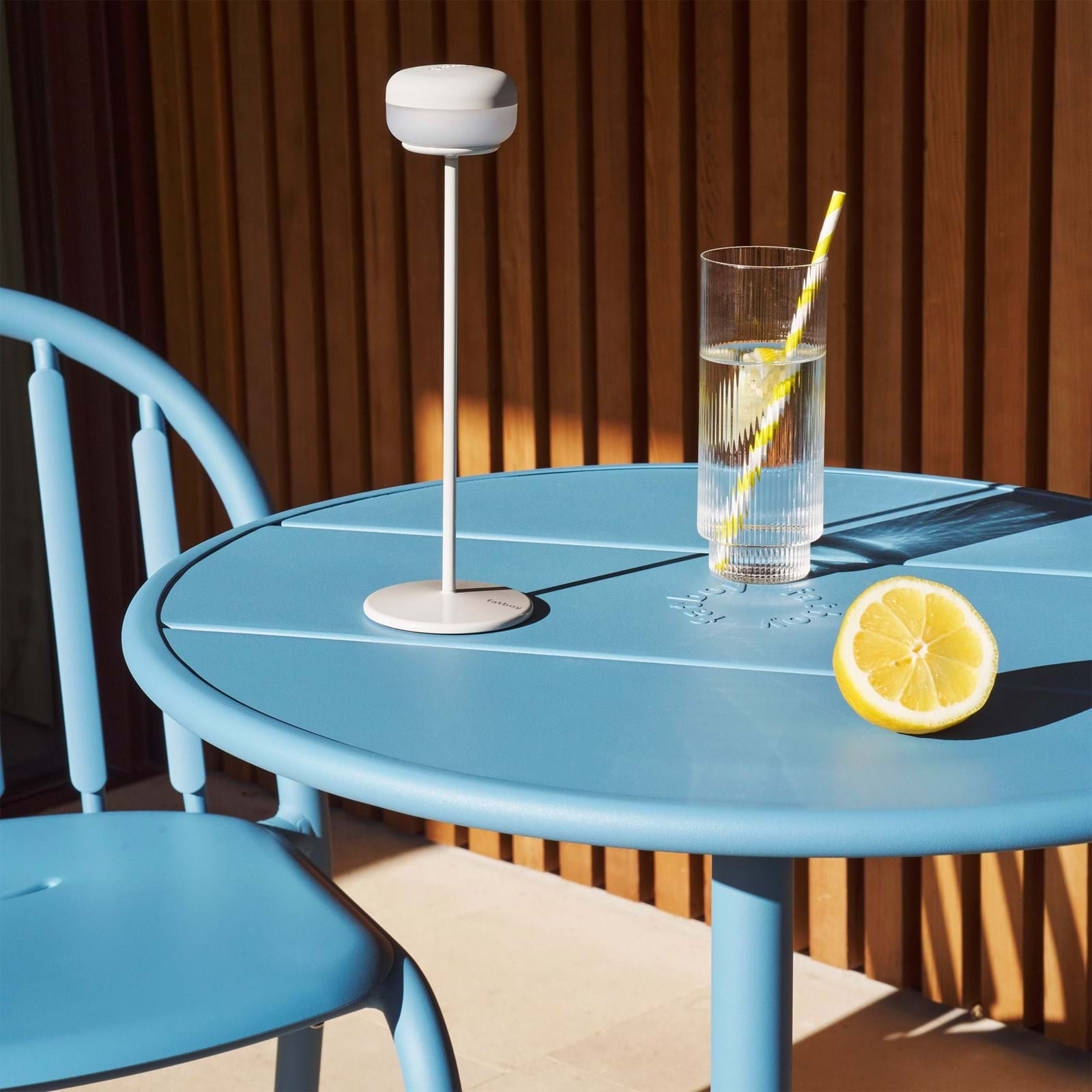 Fred`s Bistreau från Vålamagasinet Småbord utemöbler, Fatboy, Image-11