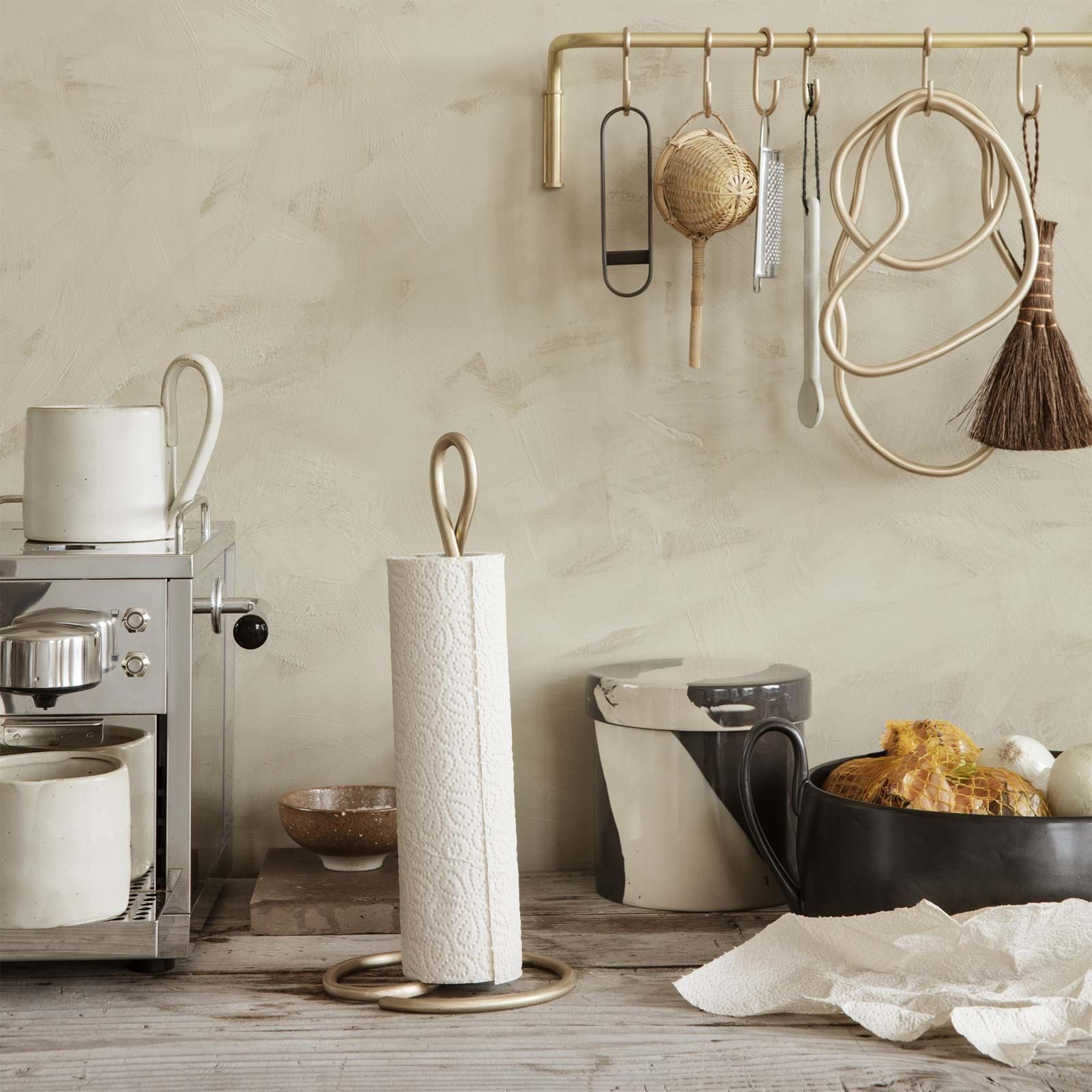 Curvature Paper Towel Holder från Vålamagasinet Kökstillbehör, Ferm Living, Image-3