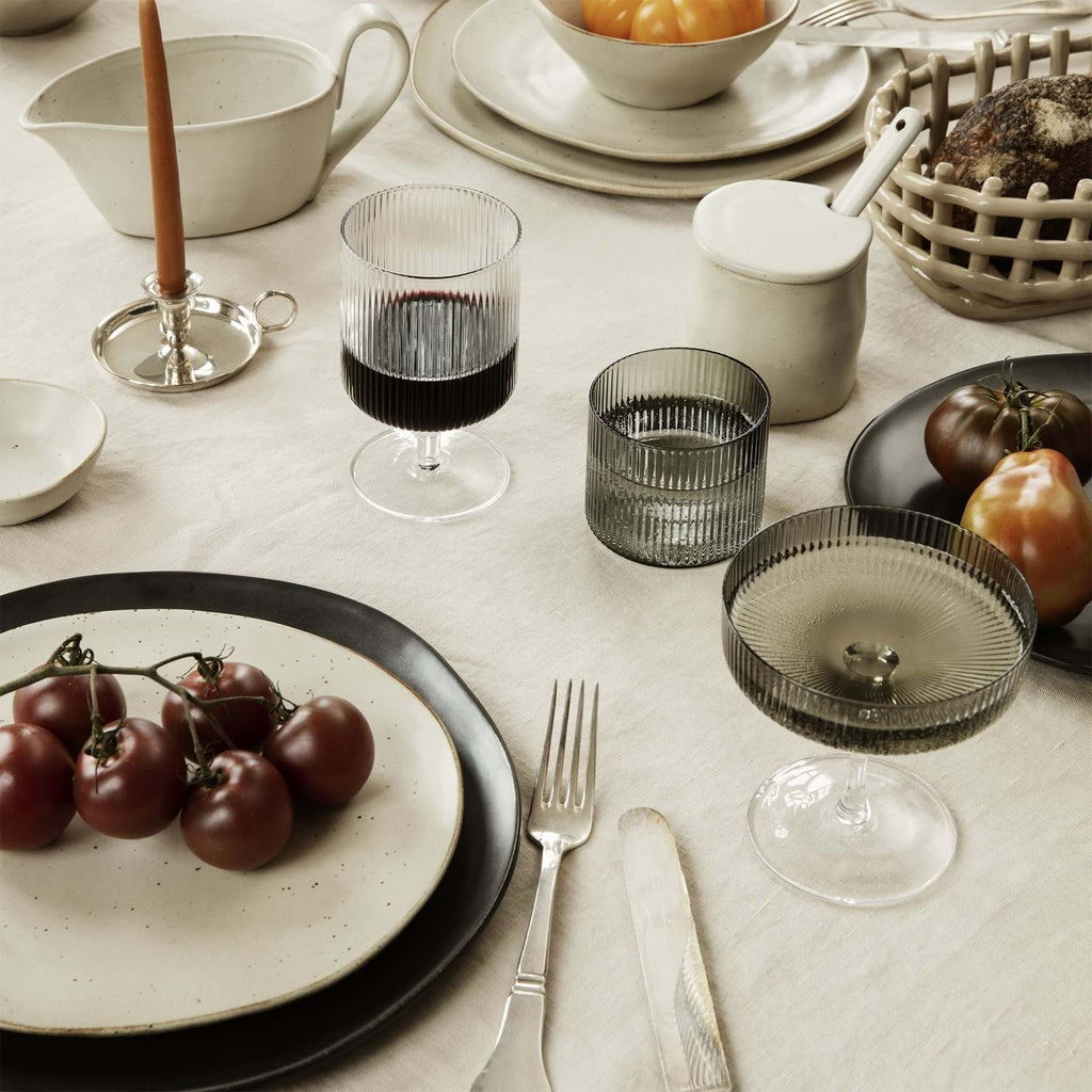 Ripple Wine Glasses Set Of 2 från Vålamagasinet Tallrikar och glas, Ferm Living, Image-2