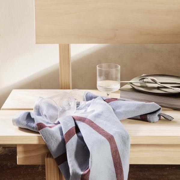 Ripple Wine Glasses Set Of 2 från Vålamagasinet Tallrikar och glas, Ferm Living, Image-5