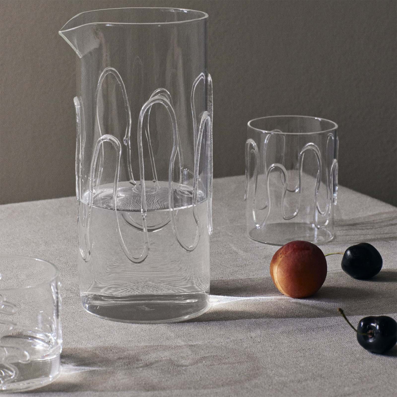 Doodle Carafe från Vålamagasinet Termosar och karaffer, Ferm Living, Image-2