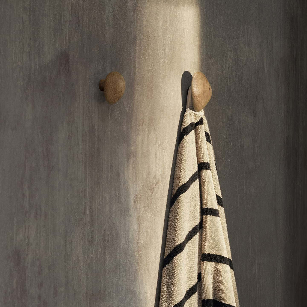 Cairn Hooks Set Of 2 från Vålamagasinet Galgar och hängare, Ferm Living, Image-2