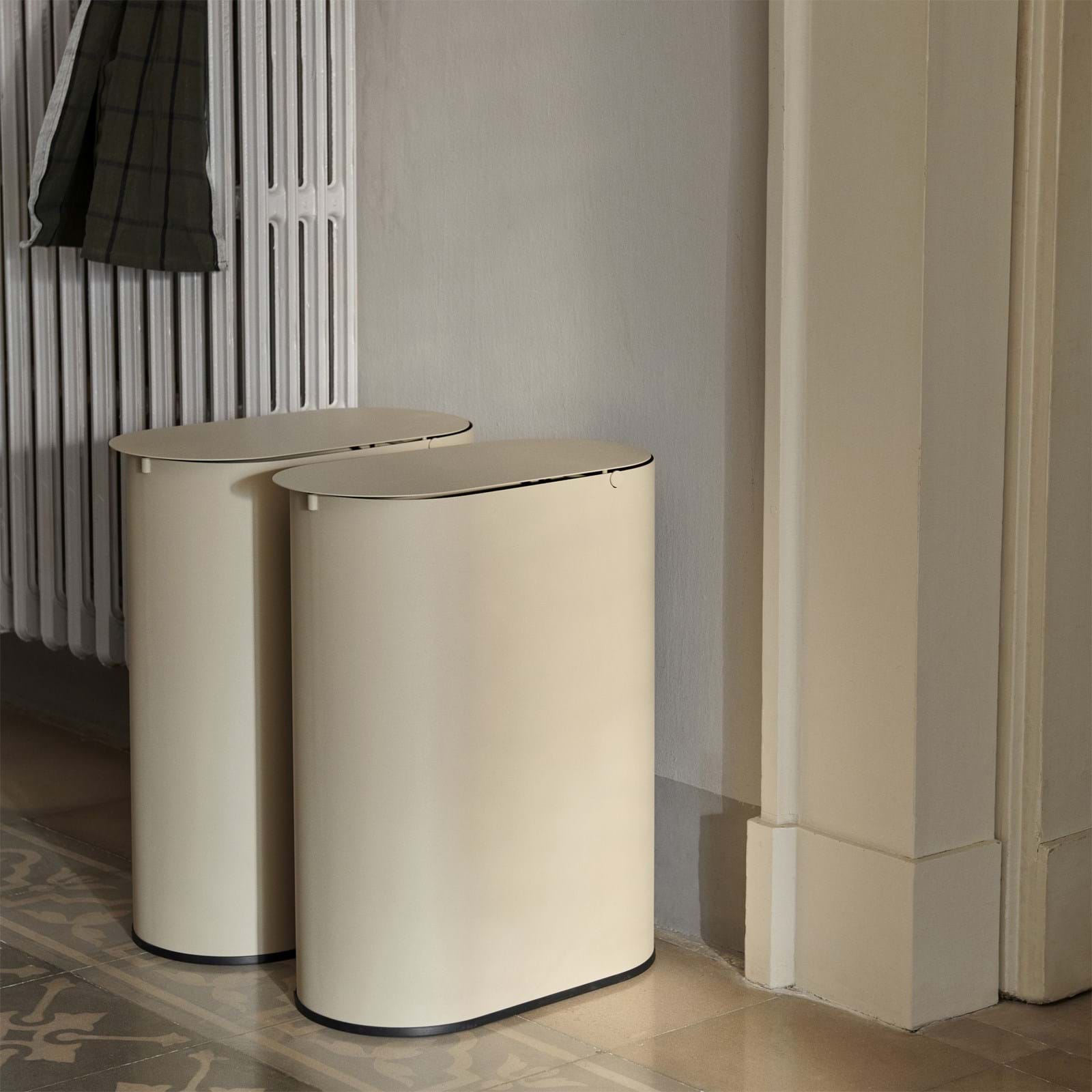 Enkel Bin Small från Vålamagasinet Soptunnor och tvättkorgar, Ferm Living, Image-4