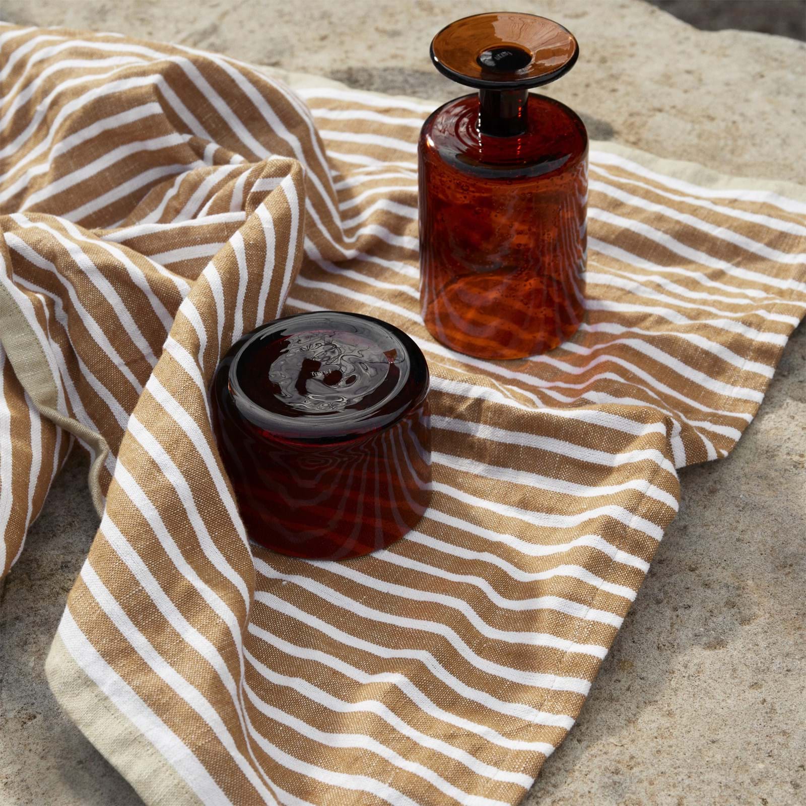 Hale Tea Towel från Vålamagasinet Kökstextilier, Ferm Living, Image-2