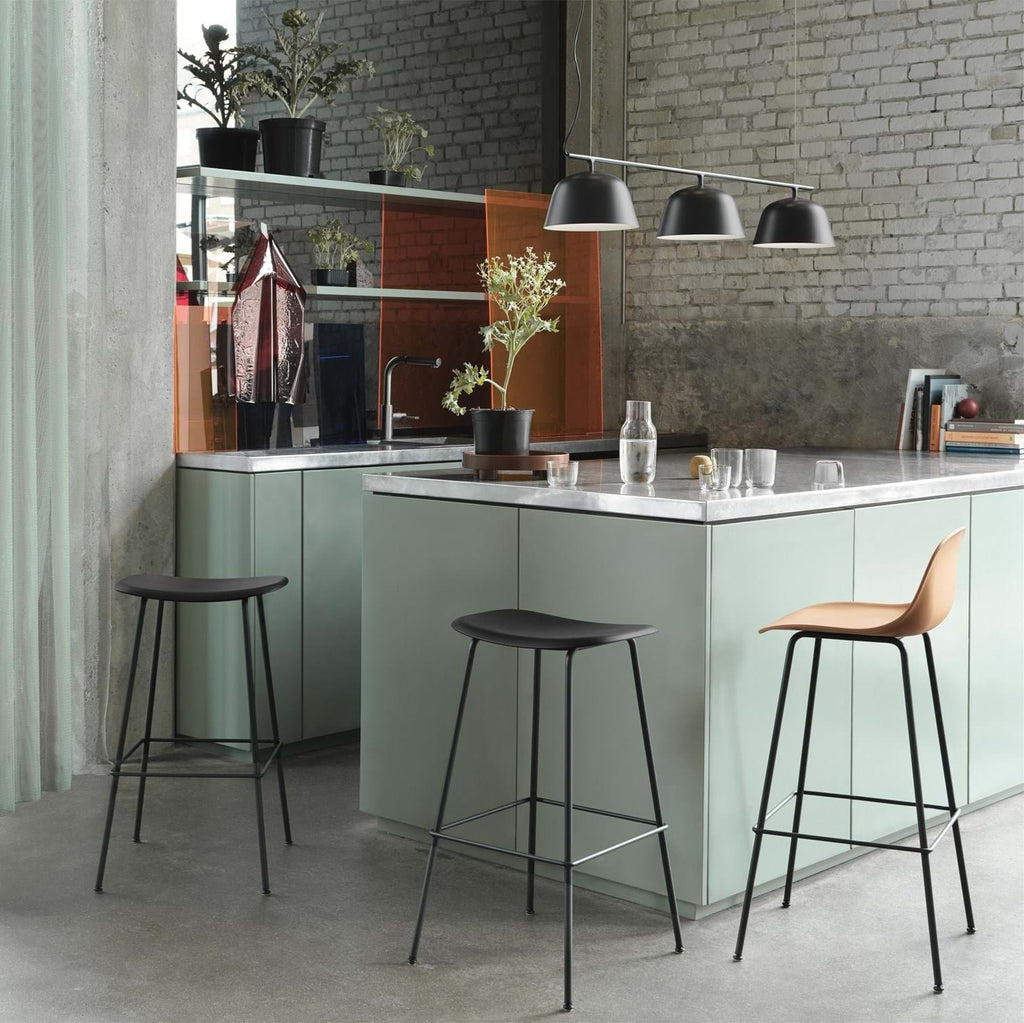 Fiber Bar Stool Tube Base With Backrest 75 cm från Vålamagasinet Barstolar, Muuto, Image-2