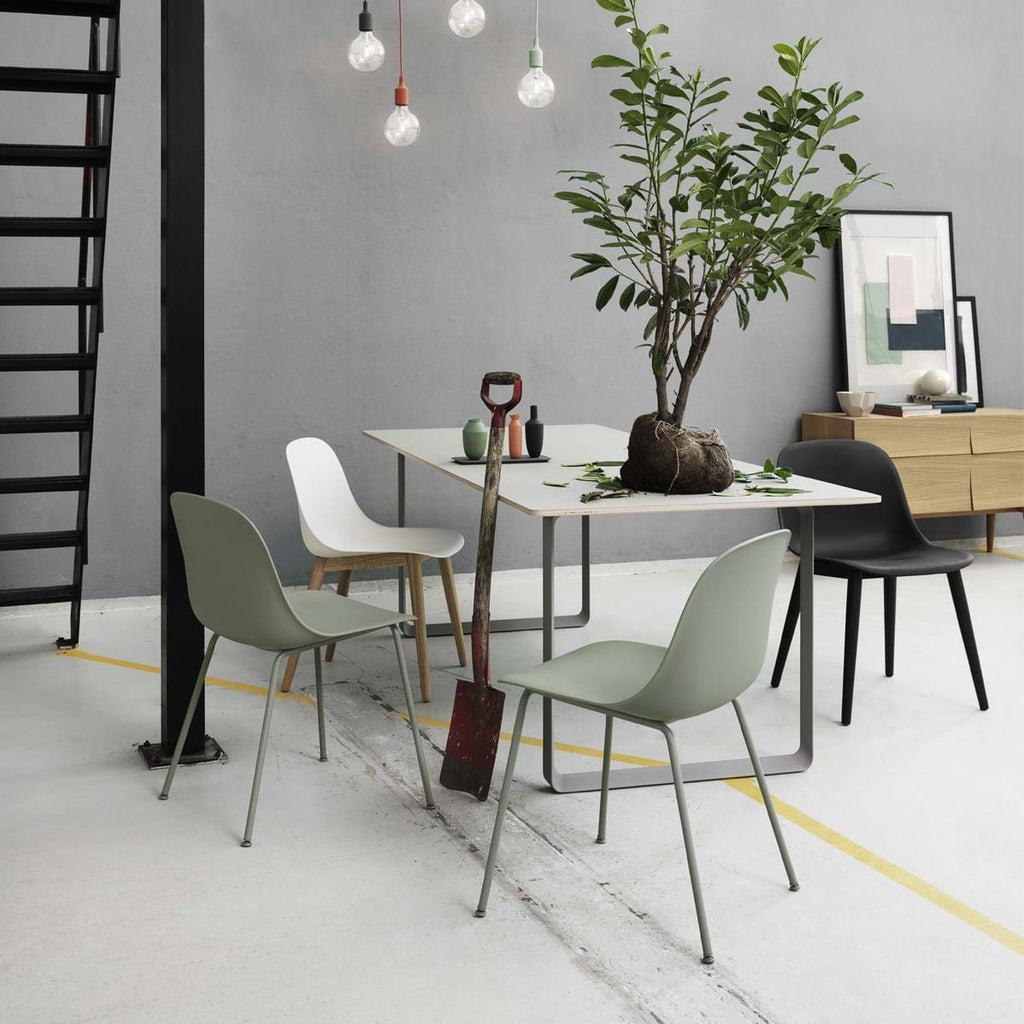 Fiber Side Chair Wood Base Leather från Vålamagasinet Matstolar, Muuto, Image-2