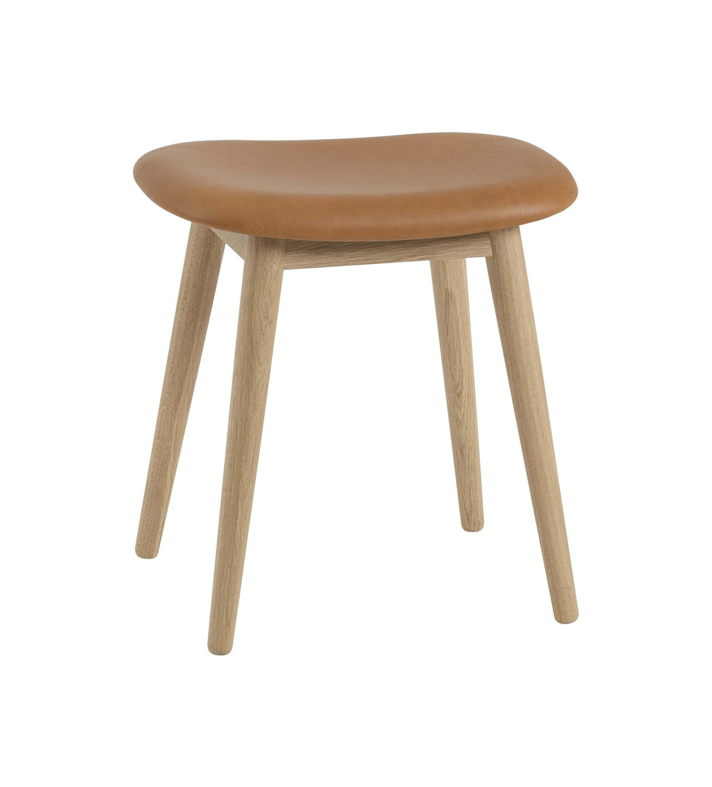 Fiber Stool Wood Base 45 cm från Vålamagasinet Pallar och bänkar, Muuto, Image-1