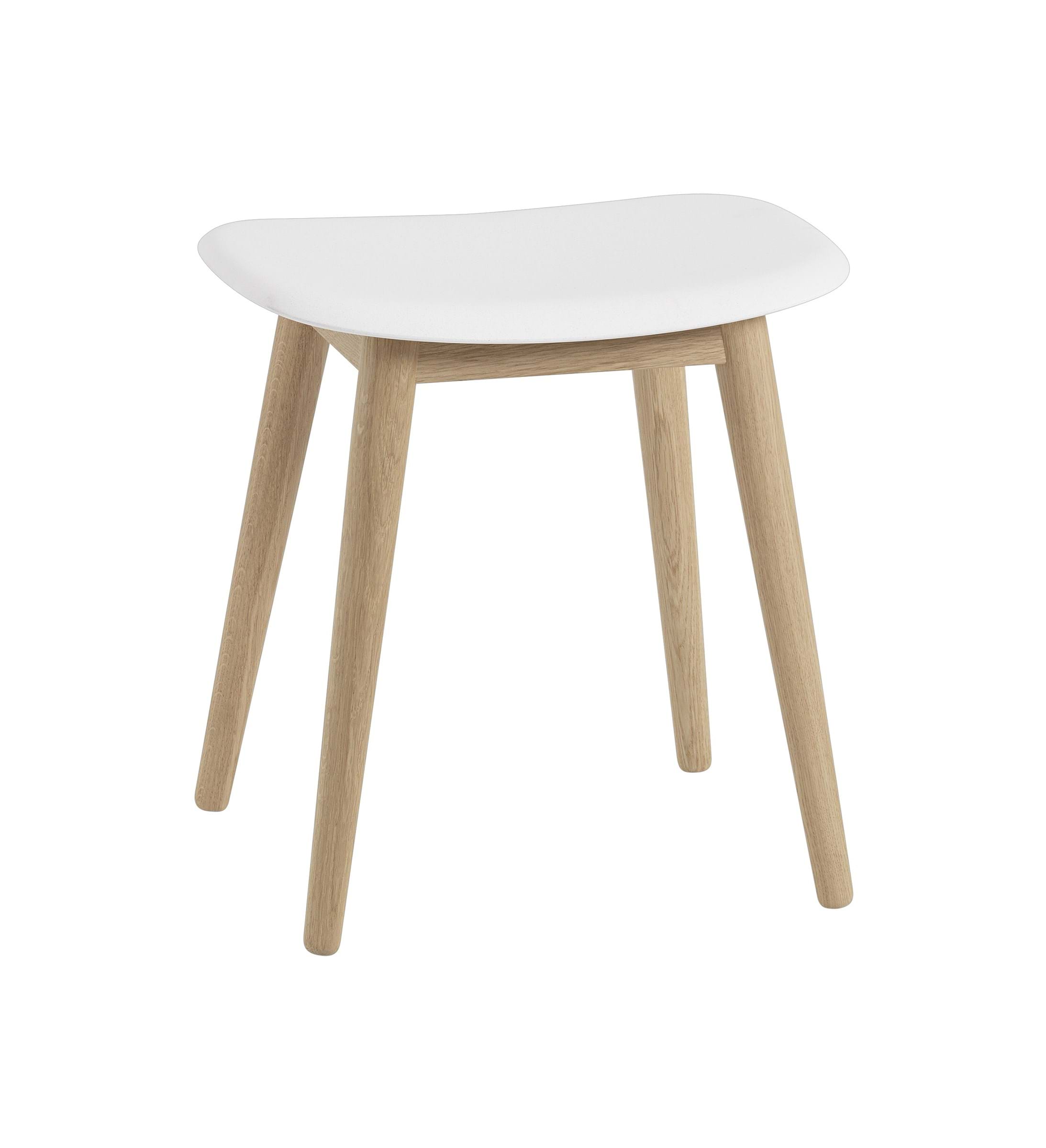 Fiber Stool Wood Base 45 cm från Vålamagasinet Pallar och bänkar, Muuto, Image-1