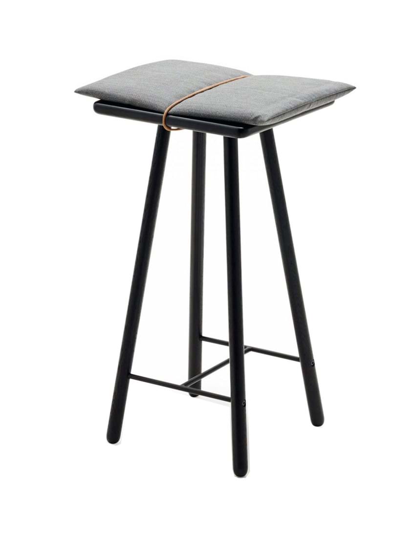 Georg Bar Stool Low från Vålamagasinet Bänkar och pallar, Skagerak, Image-1