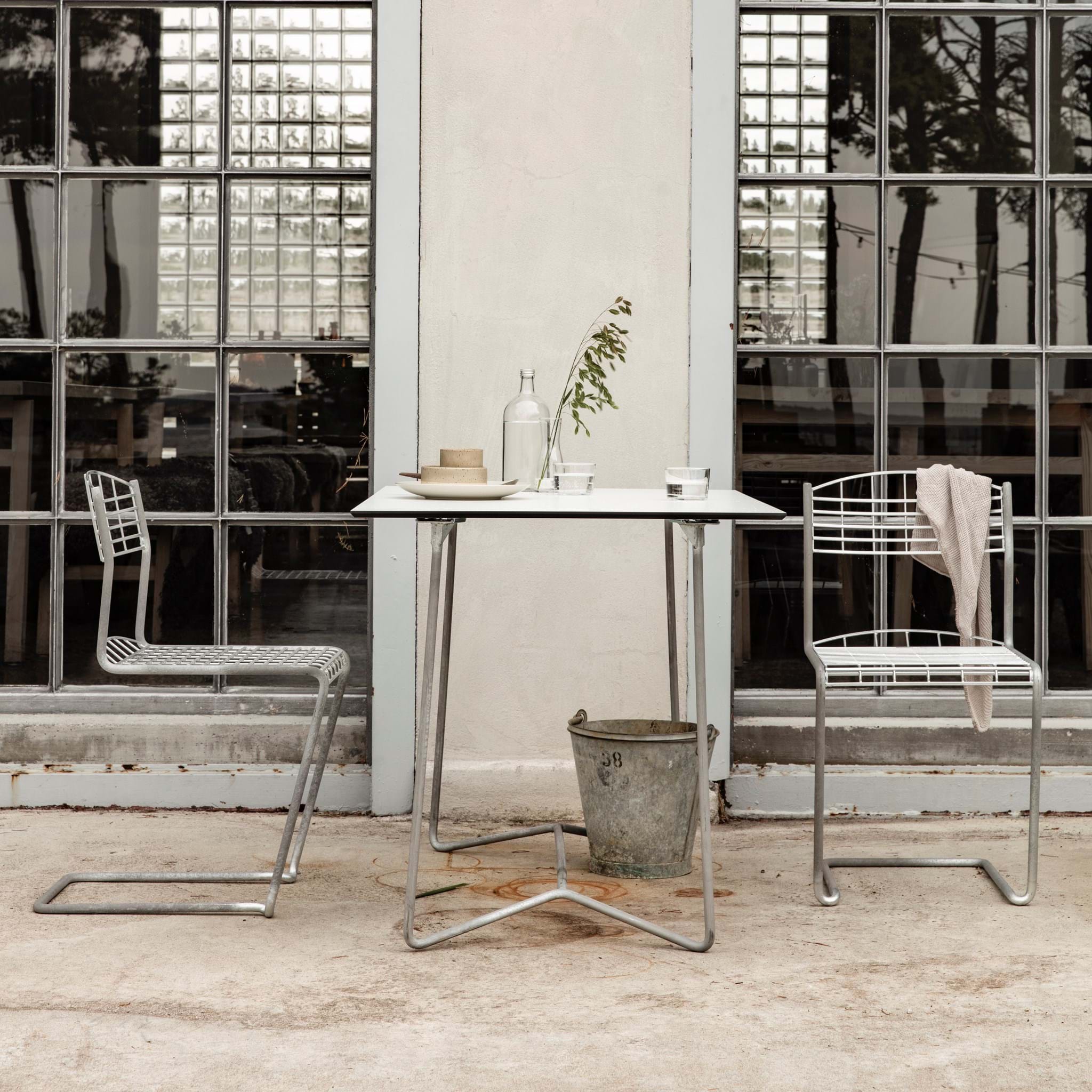 High-Tech Bord 110 från Vålamagasinet Matbord utemöbler, Grythyttan, Image-6